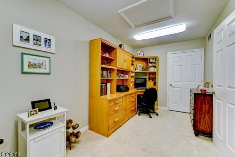 11 Park Edge Berkeley Heights NJ 07922