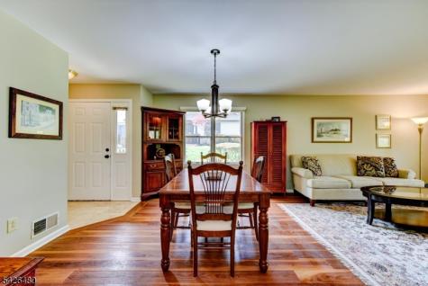 11 Park Edge Berkeley Heights NJ 07922
