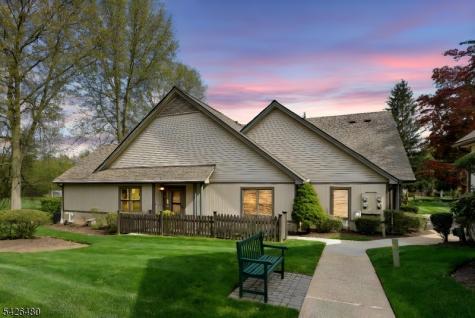 11 Park Edge Berkeley Heights NJ 07922