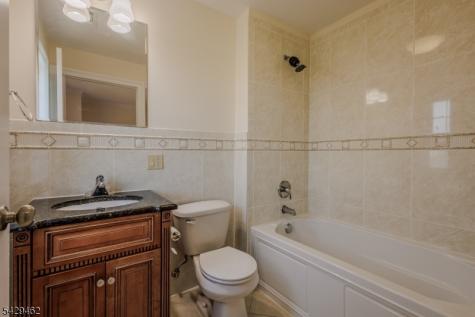 29 Freeman Street Newark NJ 07105