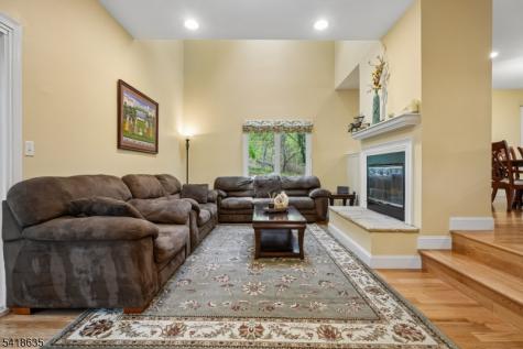 62 Blackburne Terrace West Orange NJ 07052
