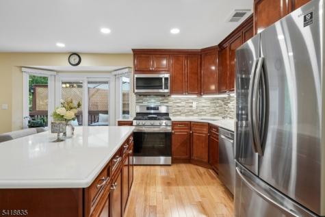 62 Blackburne Terrace West Orange NJ 07052