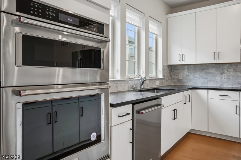 9 Haralson Court Livingston NJ 07039