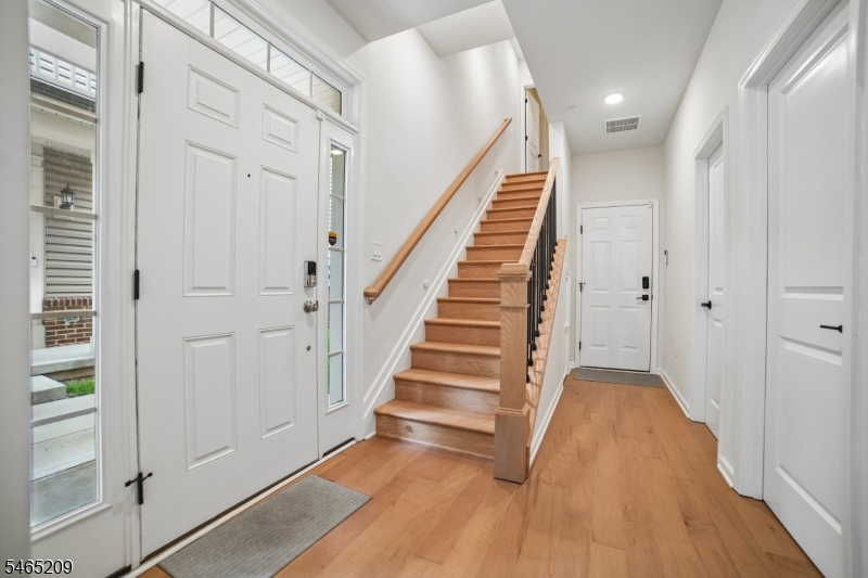 9 Haralson Court Livingston NJ 07039