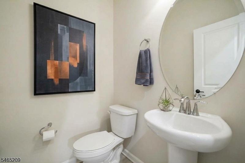 9 Haralson Court Livingston NJ 07039