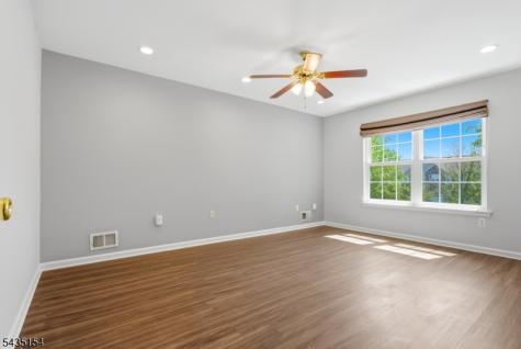 8 Ashley Court Franklin NJ 08873