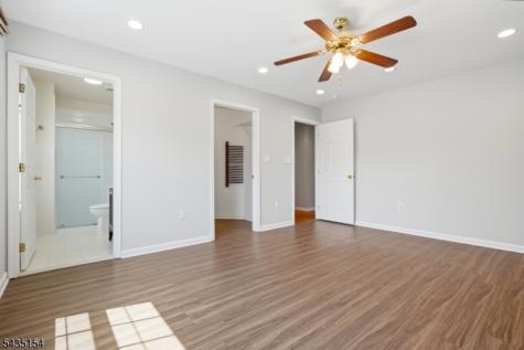 8 Ashley Court Franklin NJ 08873