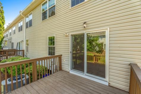 8 Ashley Court Franklin NJ 08873