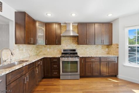 8 Ashley Court Franklin NJ 08873