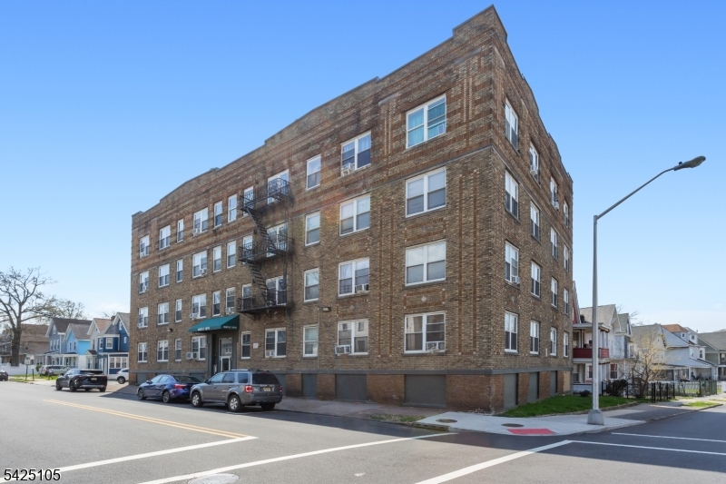 133 N Maple Avenue East Orange NJ 07017