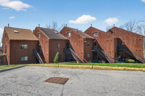 1 Red Lodge Dr. Unit 6 Vernon NJ 07462