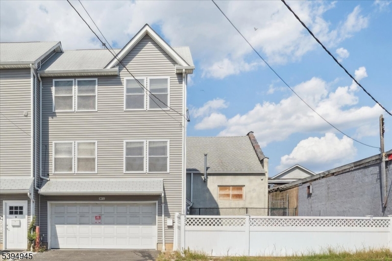 221 E 15th Street Paterson NJ 07524