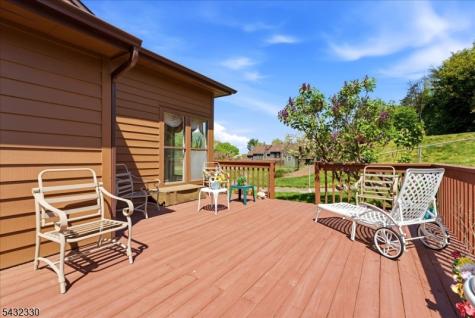37 Giggleswick Way Edison NJ 08820