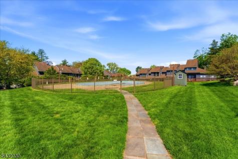 37 Giggleswick Way Edison NJ 08820
