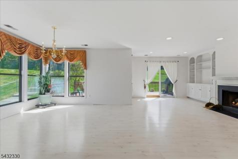37 Giggleswick Way Edison NJ 08820