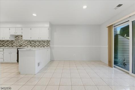 37 Giggleswick Way Edison NJ 08820