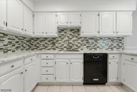 37 Giggleswick Way Edison NJ 08820