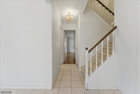 37 Giggleswick Way Edison NJ 08820