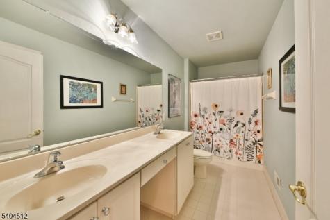 617 Heath Court Lambertville NJ 08530