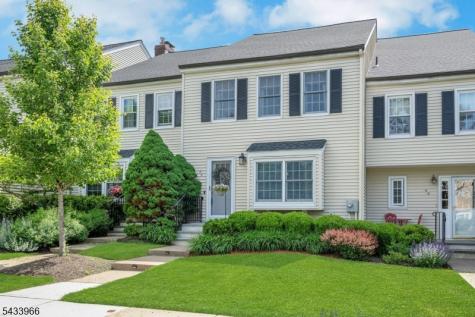 38 Essex Drive Mendham NJ 07945