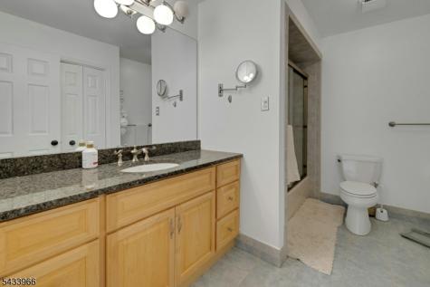 38 Essex Drive Mendham NJ 07945