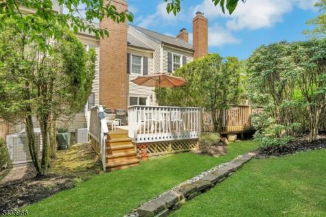 38 Essex Drive Mendham NJ 07945