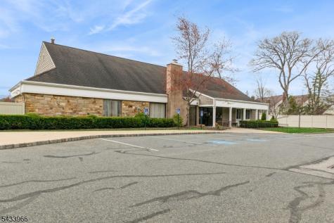 38 Essex Drive Mendham NJ 07945