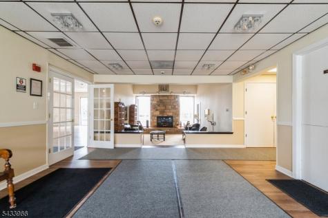 38 Essex Drive Mendham NJ 07945