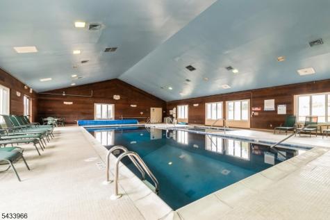 38 Essex Drive Mendham NJ 07945