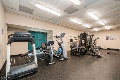 38 Essex Drive Mendham NJ 07945