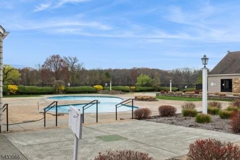 38 Essex Drive Mendham NJ 07945