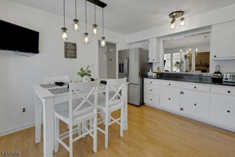 38 Essex Drive Mendham NJ 07945