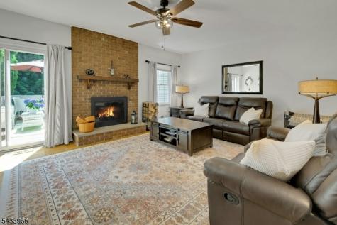 38 Essex Drive Mendham NJ 07945