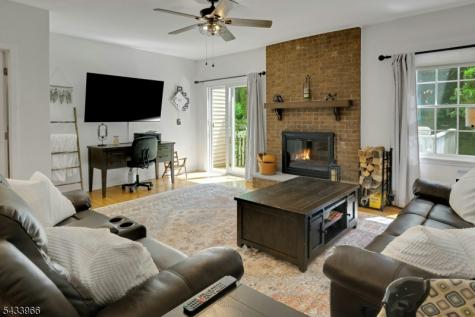 38 Essex Drive Mendham NJ 07945