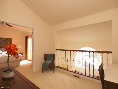 80 Ashley Court Bedminster NJ 07921