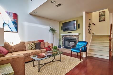 80 Ashley Court Bedminster NJ 07921