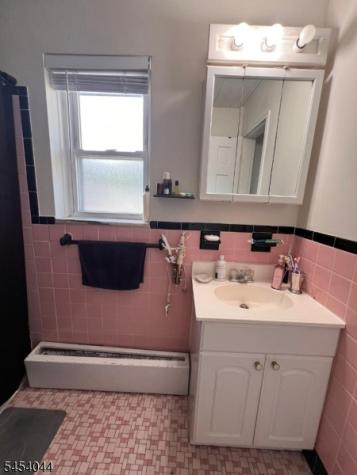 365 Bloomfield Avenue Verona NJ 07044