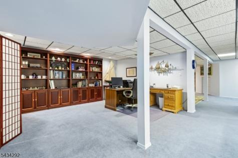 22 Woodcrest Drive Morris NJ 07960