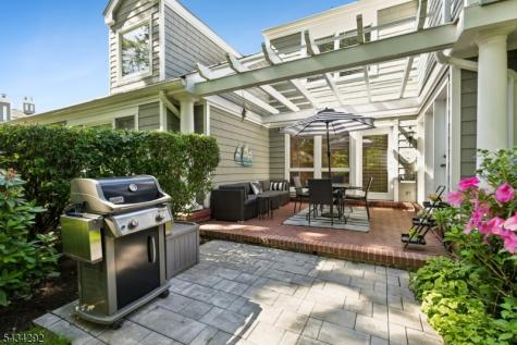 22 Woodcrest Drive Morris NJ 07960