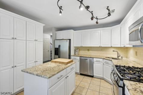 22 Woodcrest Drive Morris NJ 07960