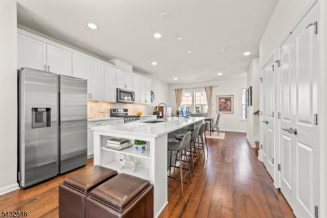 20 Gala Court Livingston NJ 07039