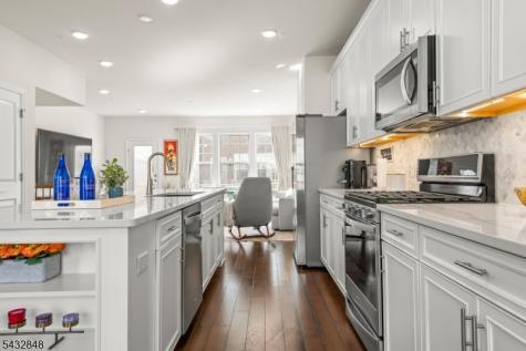 20 Gala Court Livingston NJ 07039