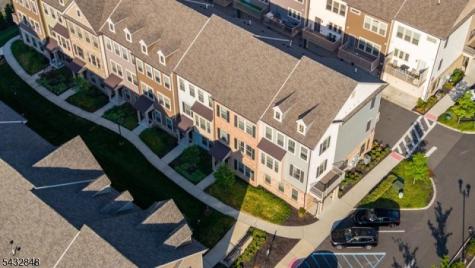 20 Gala Court Livingston NJ 07039