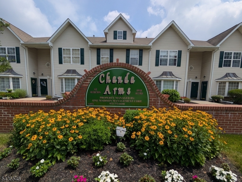 4 Chanda Court Clifton NJ 07012