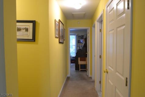 4 Chanda Court Clifton NJ 07012