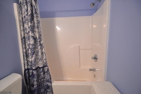 4 Chanda Court Clifton NJ 07012