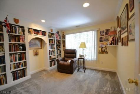 4 Chanda Court Clifton NJ 07012