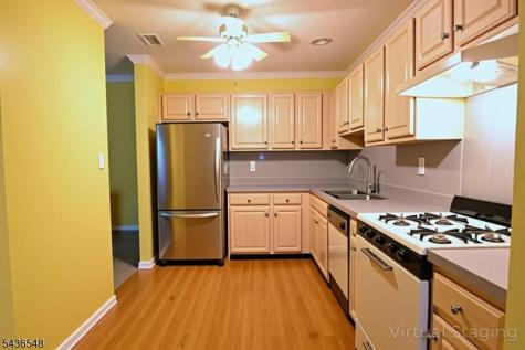 4 Chanda Court Clifton NJ 07012