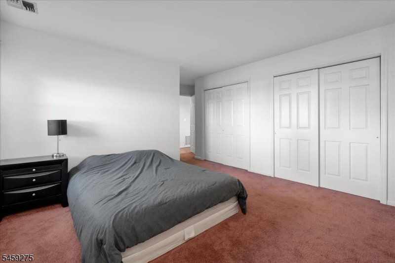 62 Amethyst Lane Paterson NJ 07501