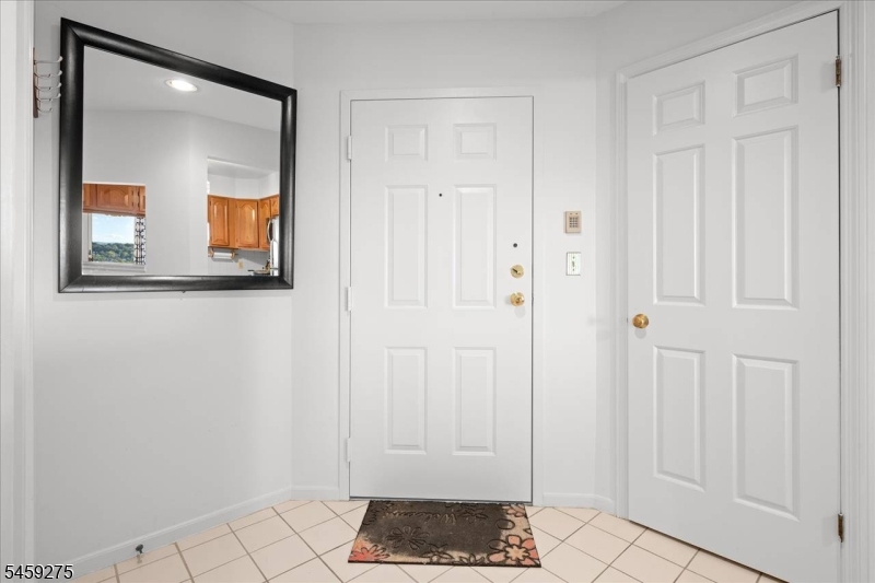 62 Amethyst Lane Paterson NJ 07501